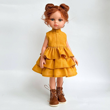 Платье на куклу Paola Reina 33 см, лен, трехярусные воланы, горчица